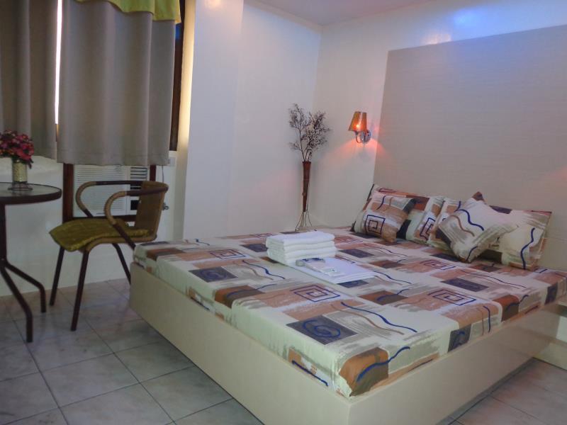 Oyo 191 Paradise Apartelle Hotell Manila Eksteriør bilde